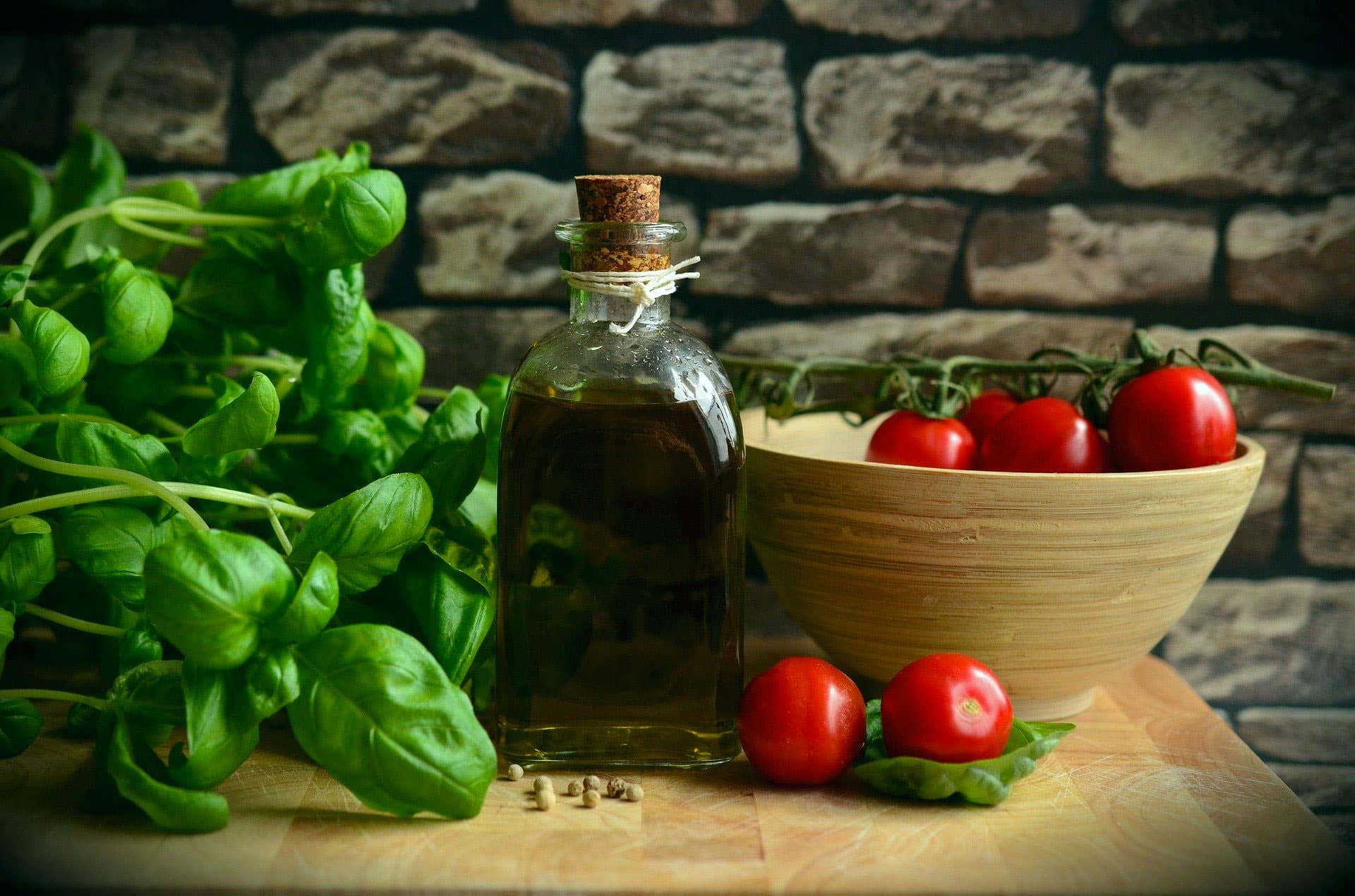 Dieta e Coronavirus: i cibi da moderare